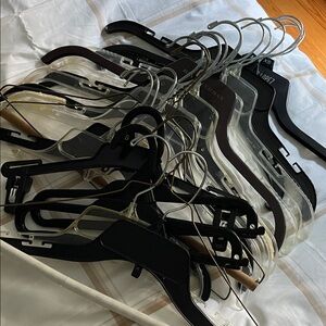 20+ Wire and Plastic Hangers